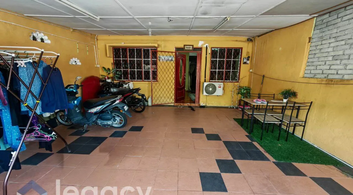 teres-setingkat-untuk-dijual-taman-sri-batik-lumut-02