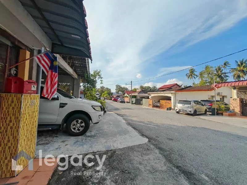 teres-setingkat-untuk-dijual-taman-sri-batik-lumut-04