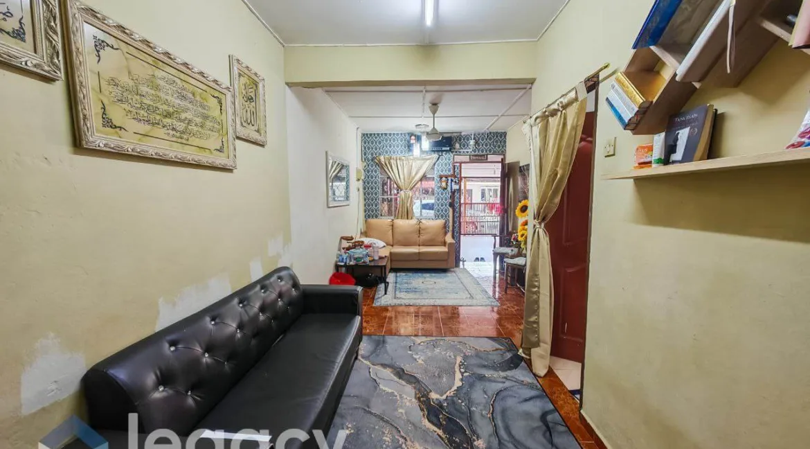 teres-setingkat-untuk-dijual-taman-sri-batik-lumut-07