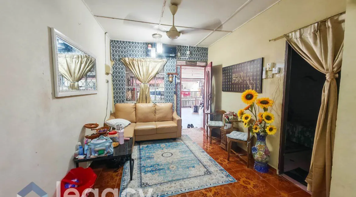 teres-setingkat-untuk-dijual-taman-sri-batik-lumut-08