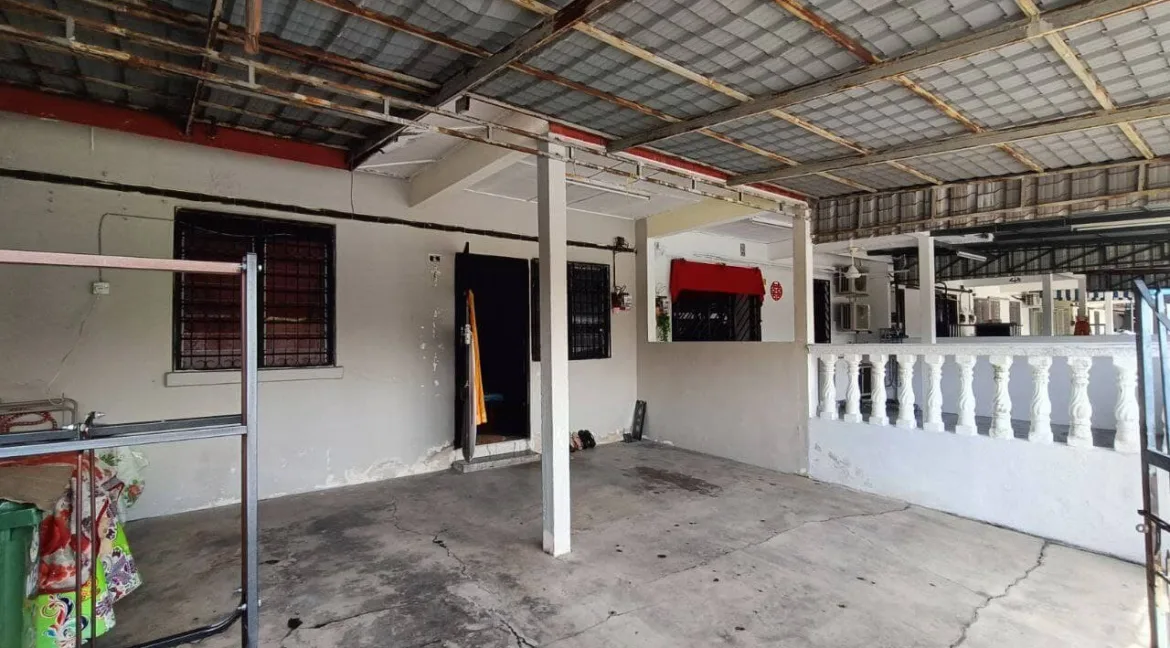 teres-setingkat-untuk-dijual-taman-syabas-bercham-02