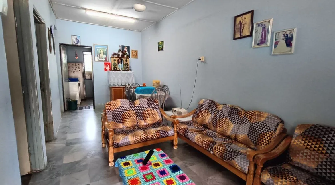 teres-setingkat-untuk-dijual-taman-syabas-bercham-07