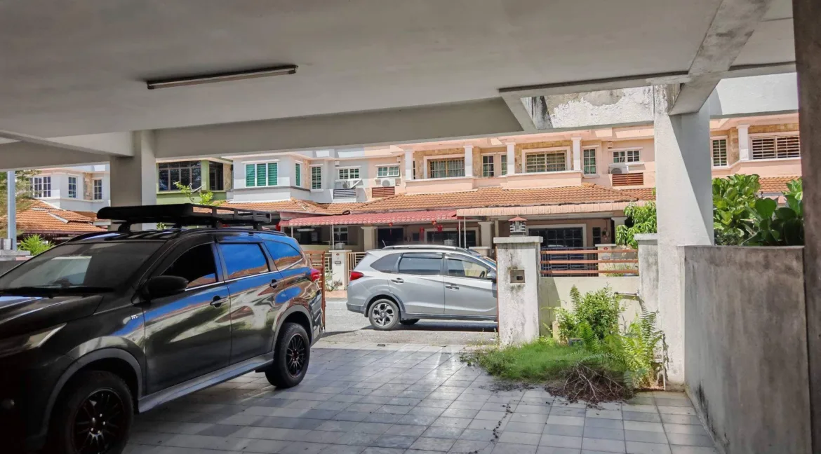 rumah-2-tingkat-untuk-dijual-di-taman-pengkalan-tiara-lahat-perak-02
