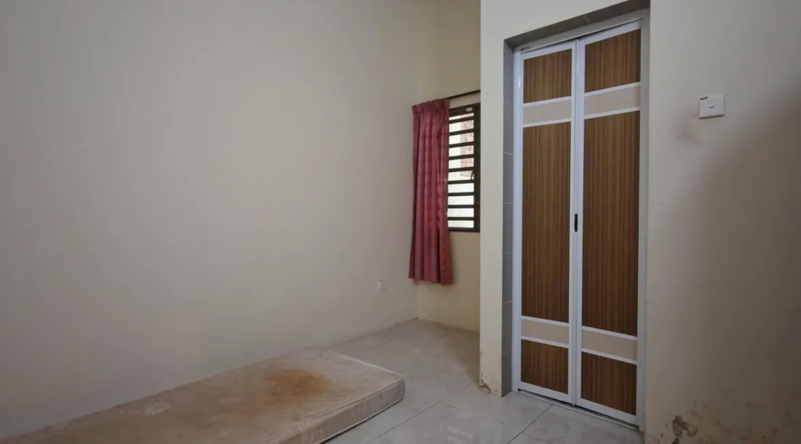 rumah-2-tingkat-untuk-dijual-di-taman-pengkalan-tiara-lahat-perak-08