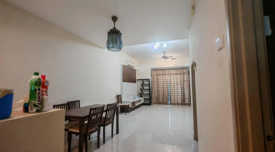 rumah-2-tingkat-untuk-dijual-di-taman-pengkalan-tiara-lahat-perak-14
