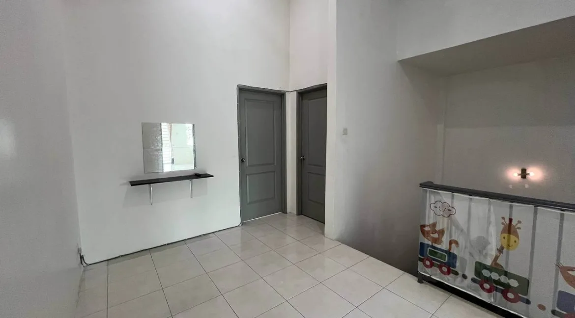 rumah-teres-2-tingkat-halaman-meru-permai-ipoh-04