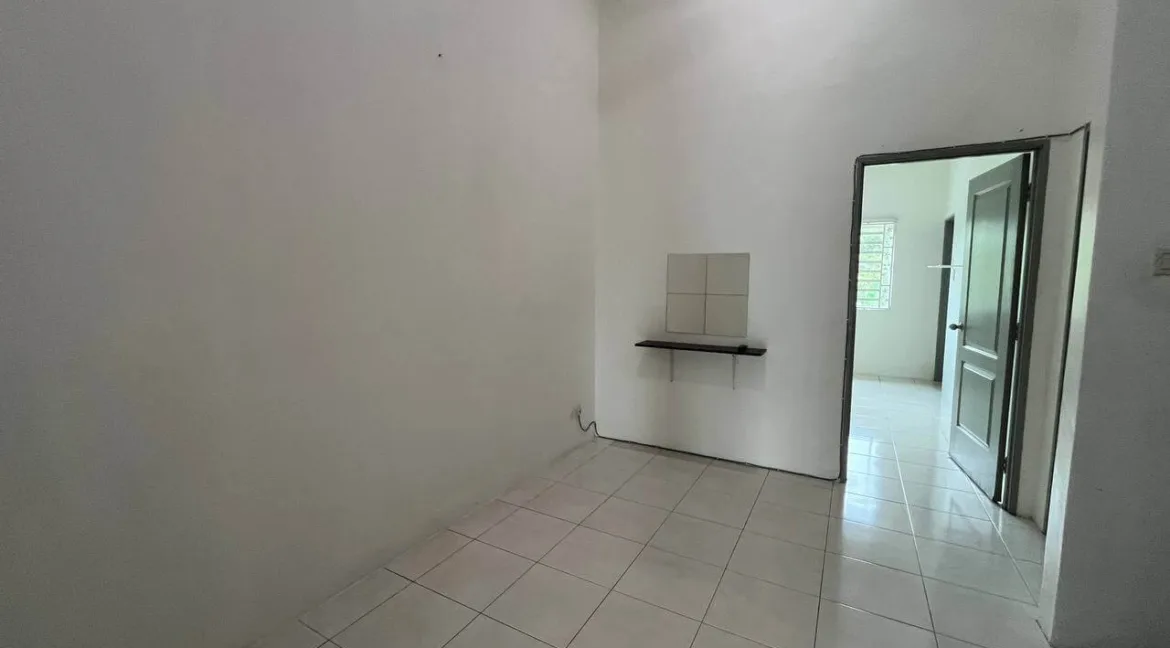 rumah-teres-2-tingkat-halaman-meru-permai-ipoh-08