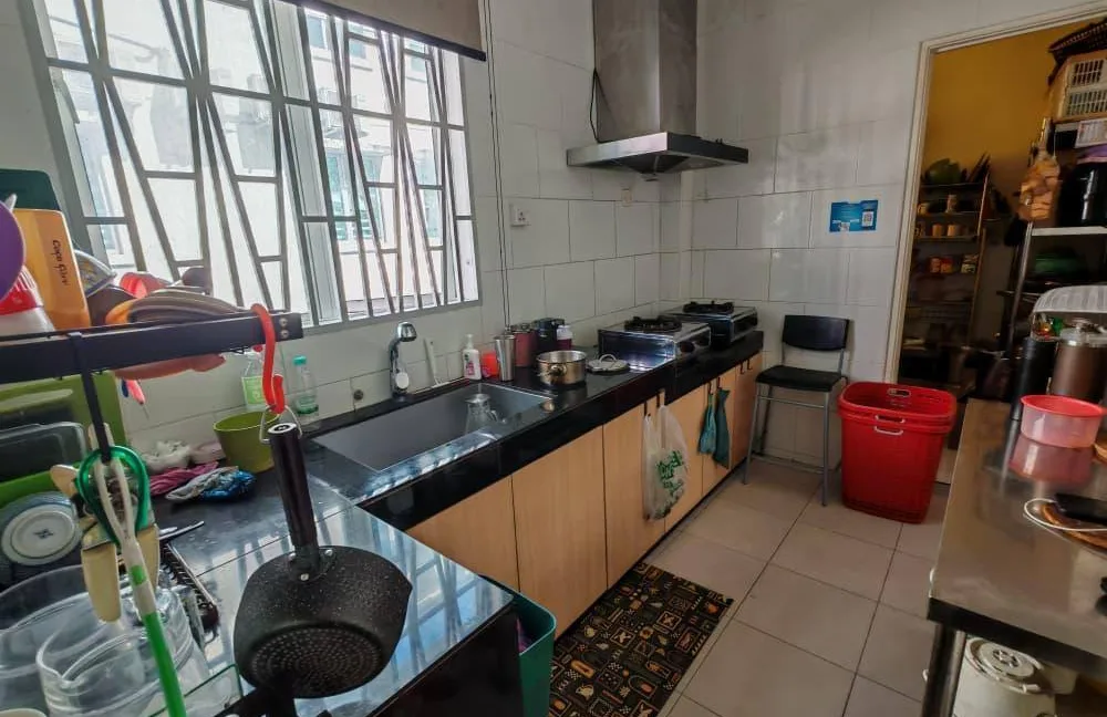 rumah-teres-dua-setengah-tingkat-untuk-dijual-di-pulai-heights-simpang-pulai-06