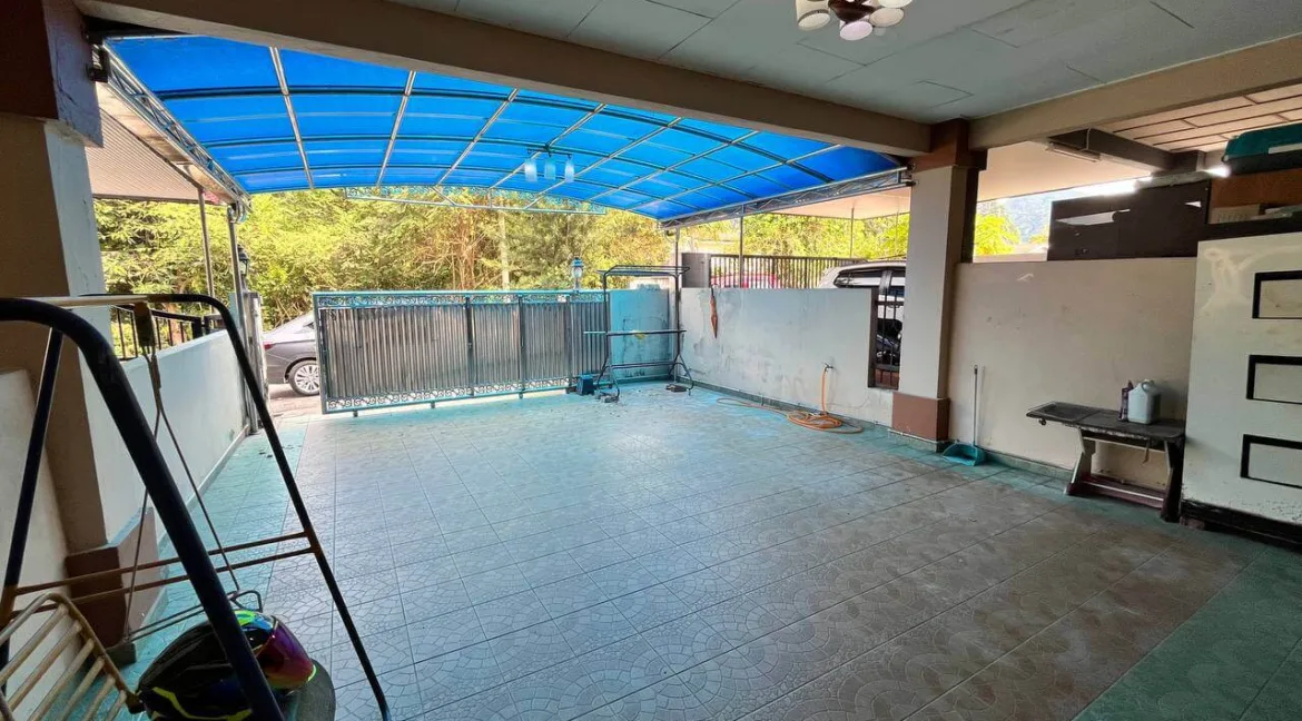 rumah-teres-dua-tingkat-untuk-dijual-di-taman-puncak-tambun-indah-ipoh-02