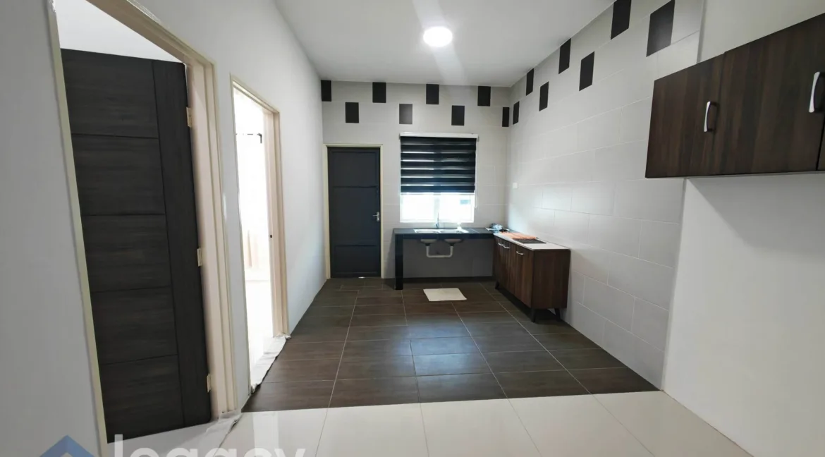 rumah-teres-setingkat-untuk-dijual-di-taman-arena-ipoh-08