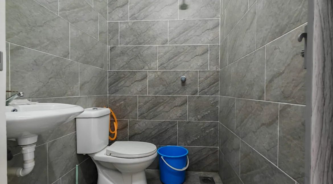 rumah-teres-setingkat-untuk-dijual-di-taman-arena-ipoh-16