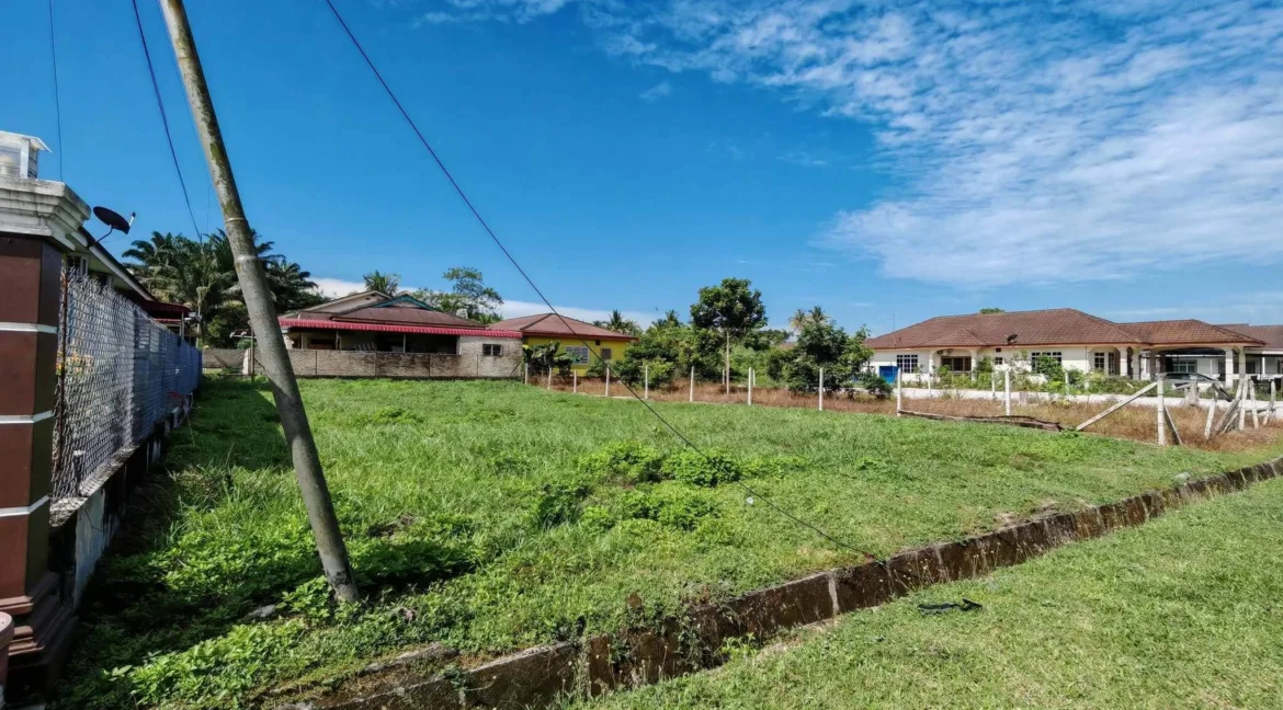 tanah-lot-untuk-dijual-di-kampung-tersusun-batu-3-batang-padang-04
