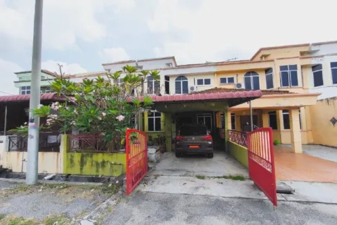 Teres Dua Tingkat untuk dijual di Taman Fasa 2B Seri Manjung, Perak