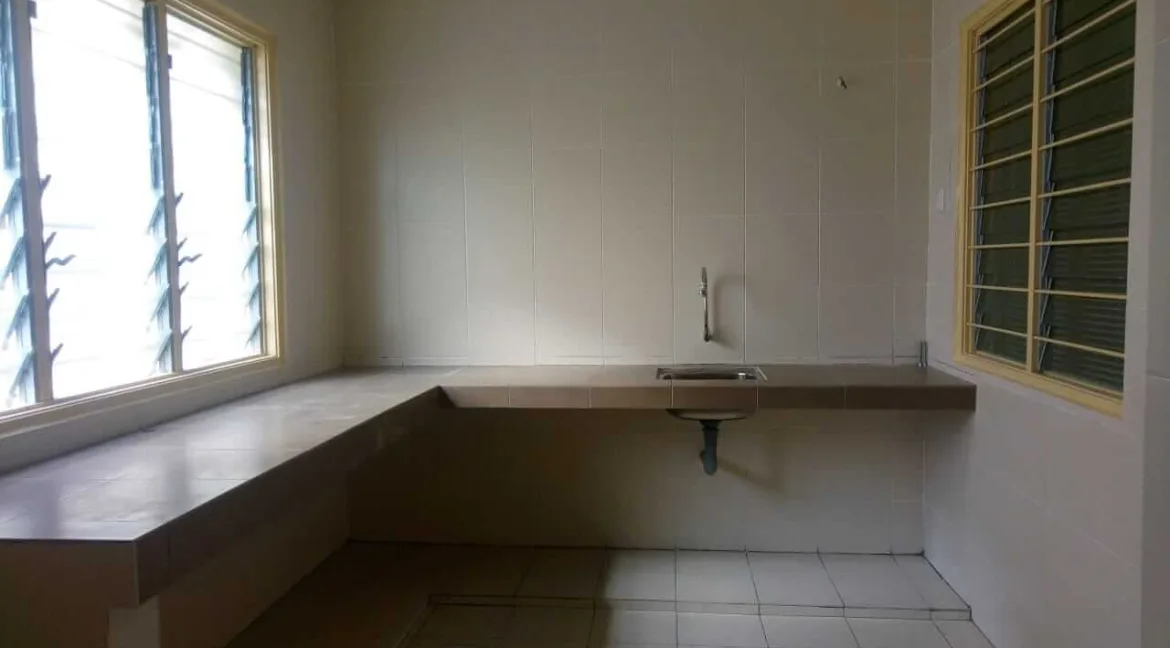 teres-dua-tingkat-untuk-dijual-taman-gemilang-seri-iskandar-04