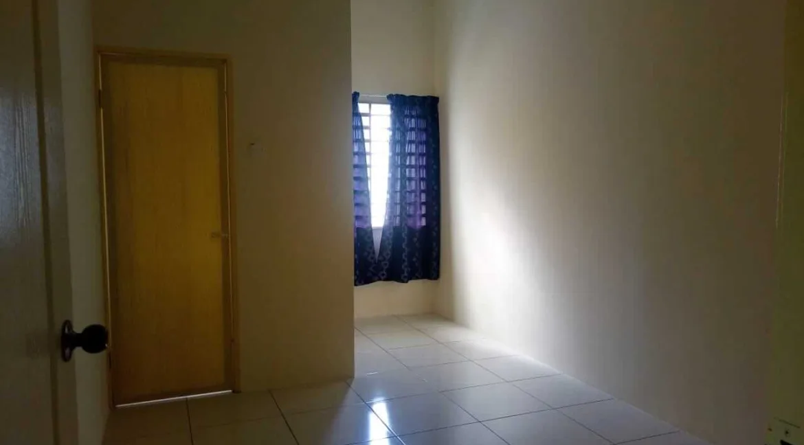 teres-dua-tingkat-untuk-dijual-taman-gemilang-seri-iskandar-05