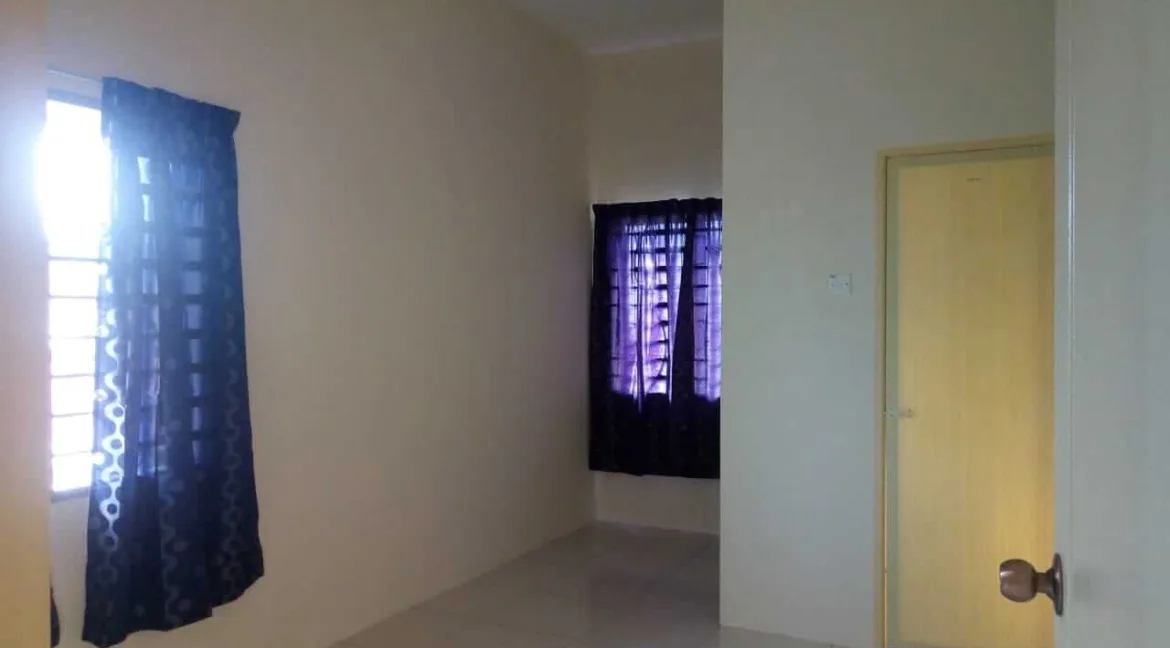 teres-dua-tingkat-untuk-dijual-taman-gemilang-seri-iskandar-09
