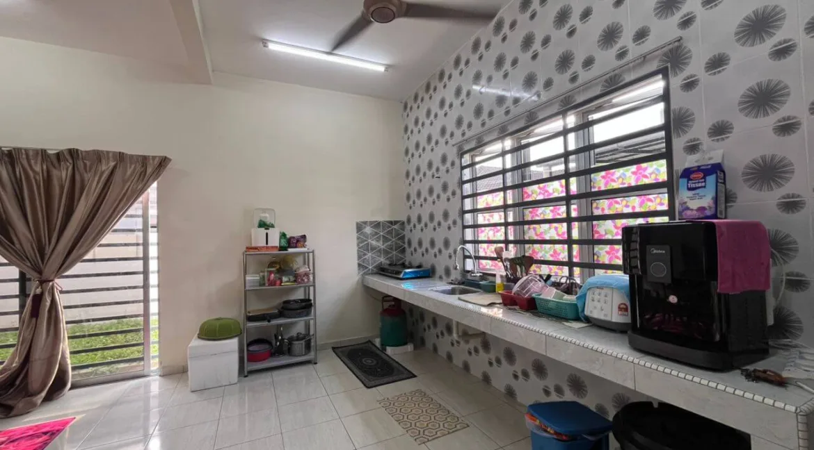 banglo-setingkat-untuk-dijual-di-taman-desa-sentral-batu-gajah-20