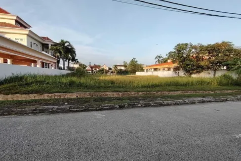 Lot banglo untuk dijual di Jalan Kelab Golf, Ipoh, Perak