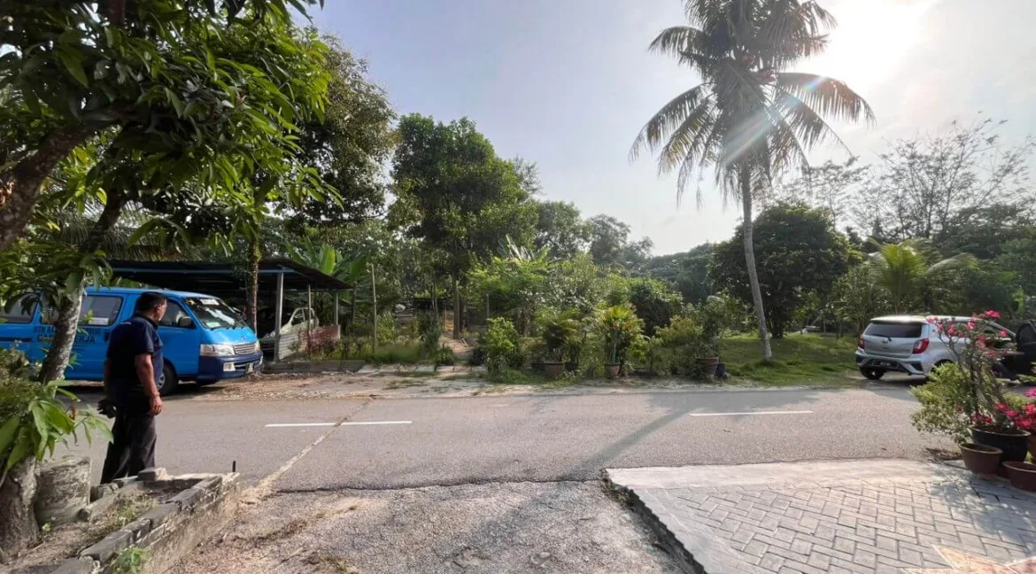 rumah-kos-rendah-2-tingkat-untuk-dijual-di-taman-sri-wani-ipoh-05