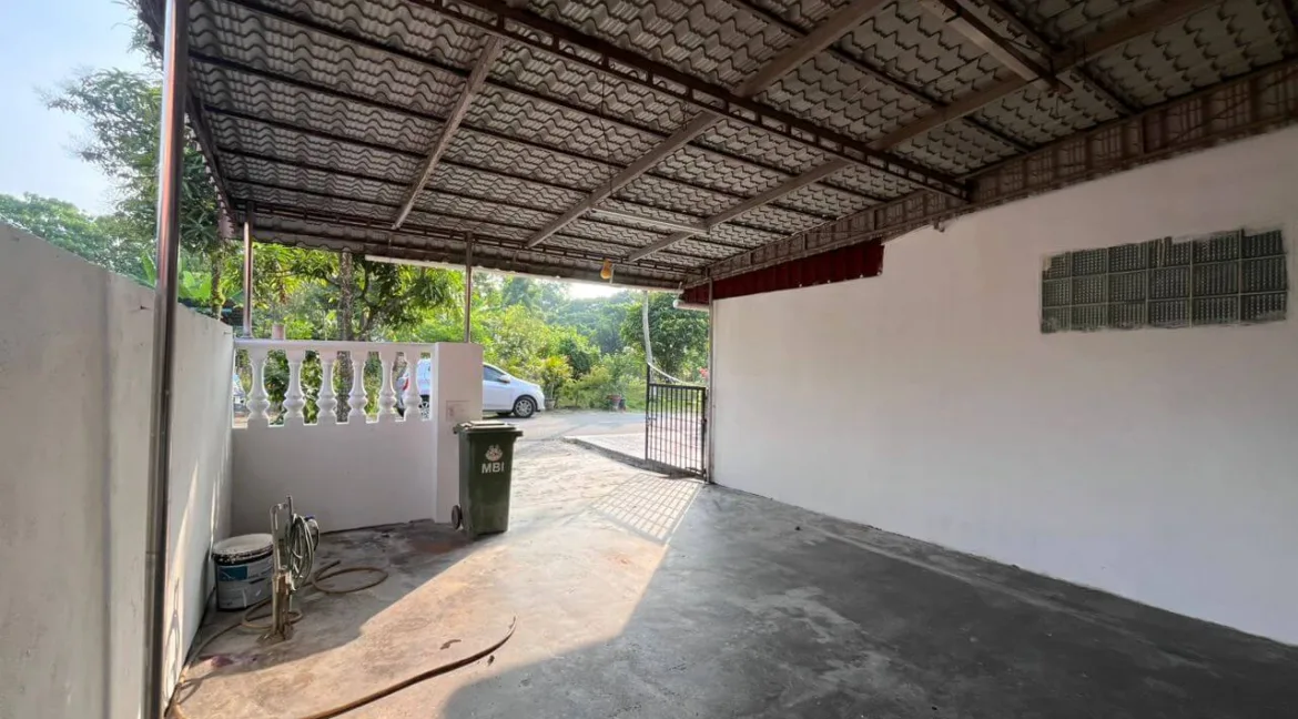 rumah-kos-rendah-2-tingkat-untuk-dijual-di-taman-sri-wani-ipoh-06