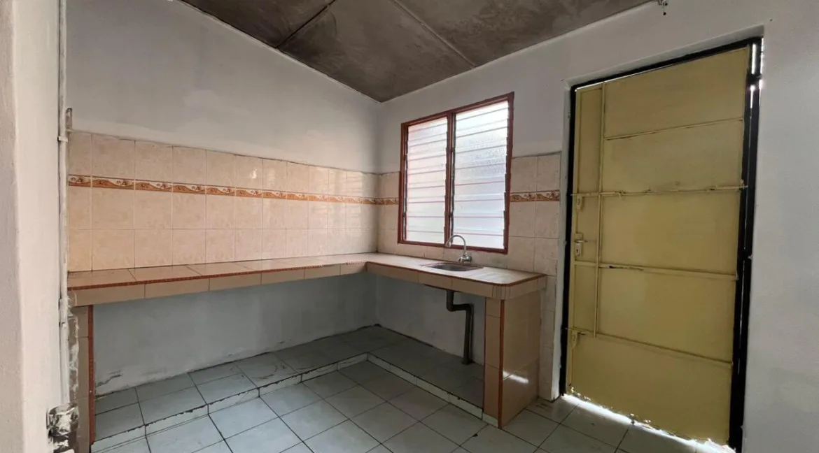 rumah-kos-rendah-2-tingkat-untuk-dijual-di-taman-sri-wani-ipoh-09