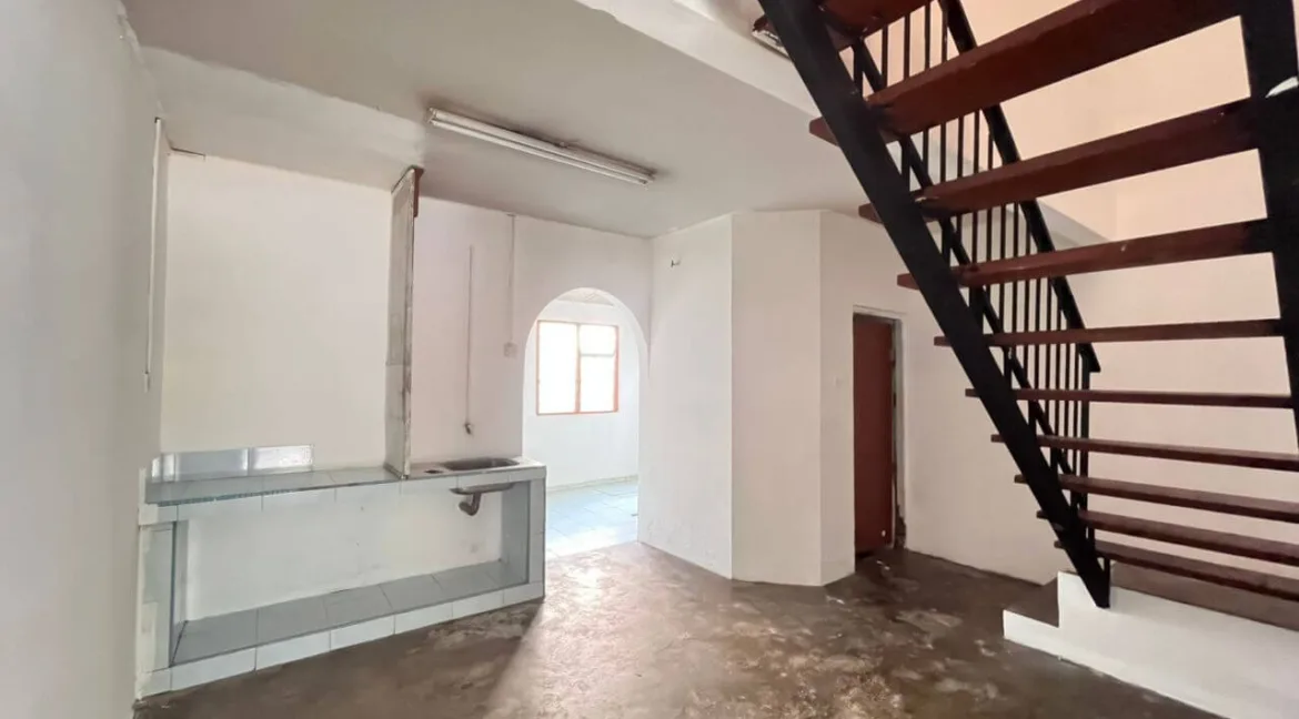 rumah-kos-rendah-2-tingkat-untuk-dijual-di-taman-sri-wani-ipoh-12