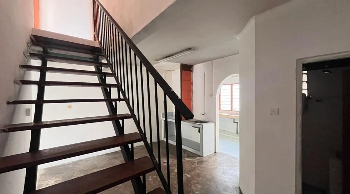 rumah-kos-rendah-2-tingkat-untuk-dijual-di-taman-sri-wani-ipoh-13