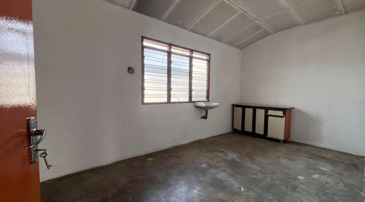 rumah-kos-rendah-2-tingkat-untuk-dijual-di-taman-sri-wani-ipoh-15