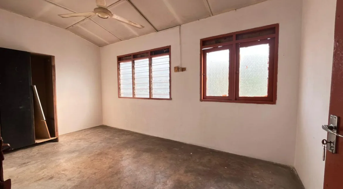 rumah-kos-rendah-2-tingkat-untuk-dijual-di-taman-sri-wani-ipoh-18