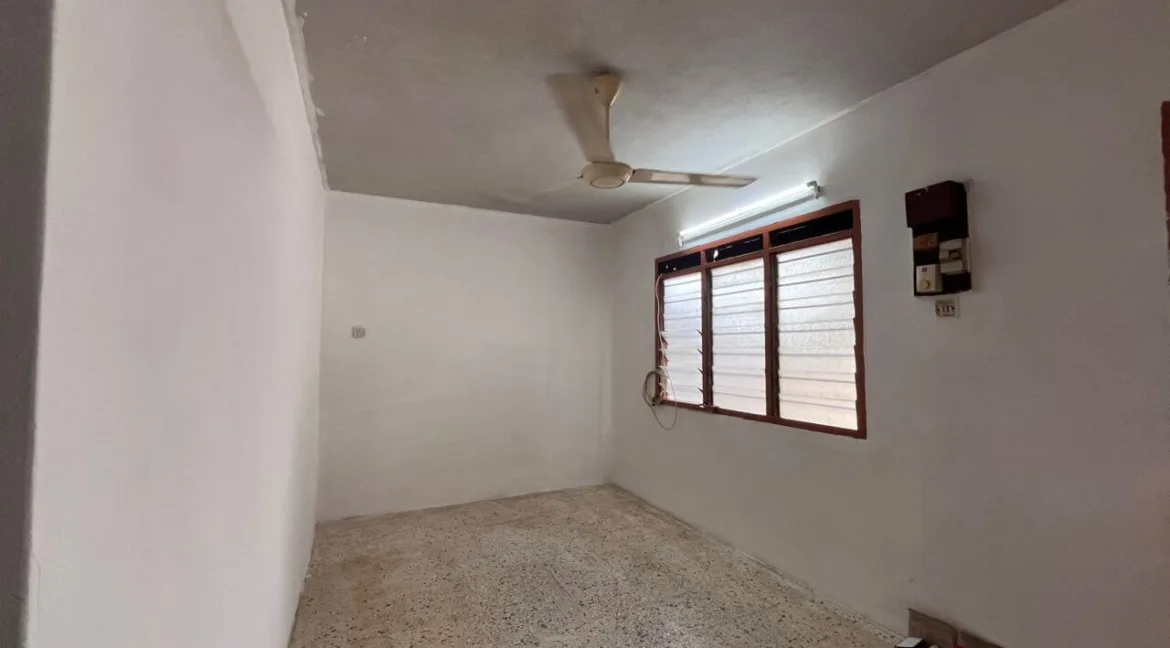 rumah-kos-rendah-2-tingkat-untuk-dijual-di-taman-sri-wani-ipoh-19