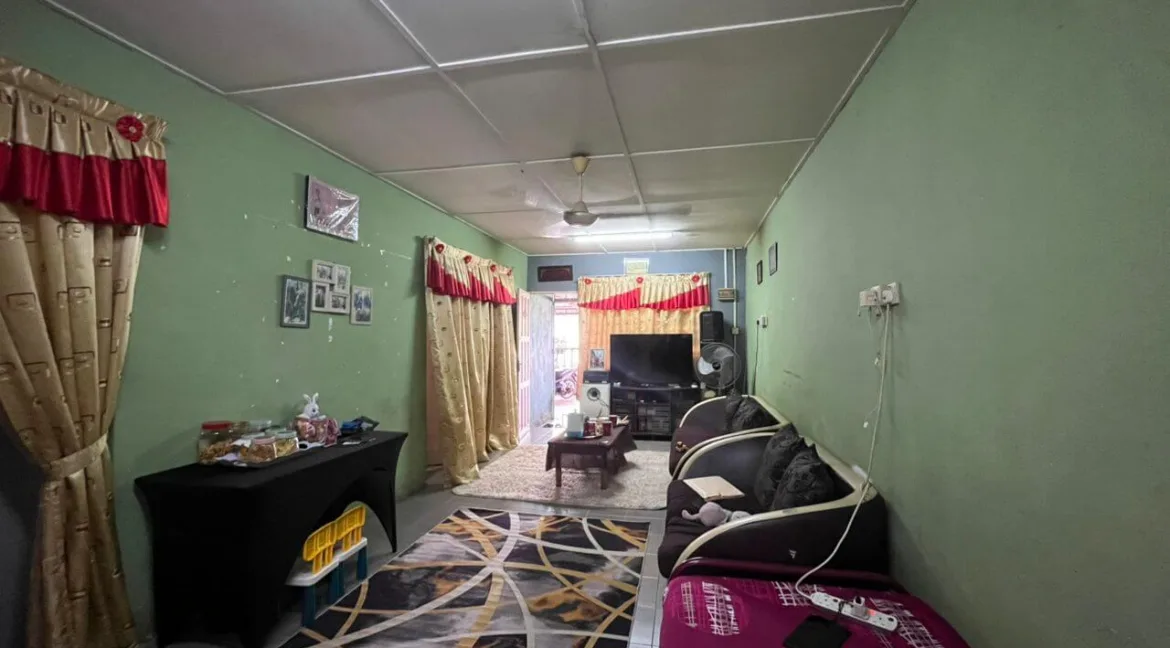 rumah-kos-rendah-setingkat-taman-raia-mesra-kampung-kepayang-08
