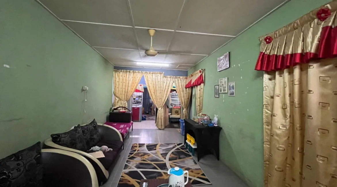 rumah-kos-rendah-setingkat-taman-raia-mesra-kampung-kepayang-09