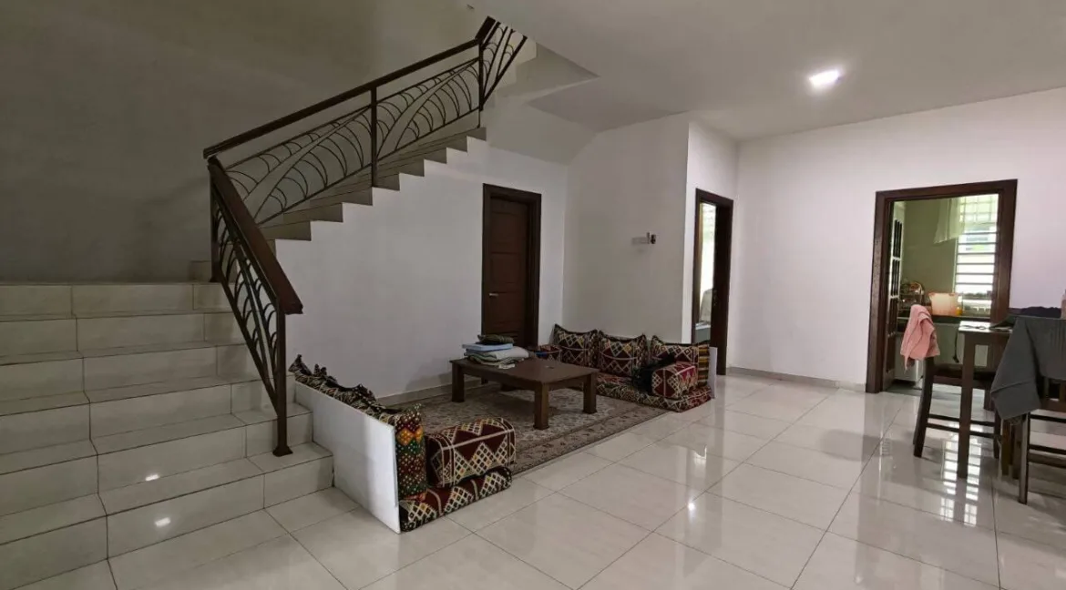 rumah-semi-d-dua-tingkat-untuk-dijual-di-meru-desa-park-ipoh-07