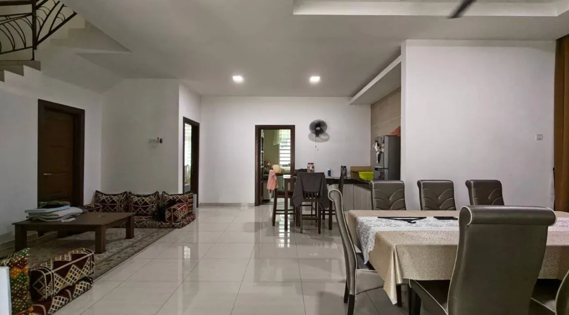 rumah-semi-d-dua-tingkat-untuk-dijual-di-meru-desa-park-ipoh-12