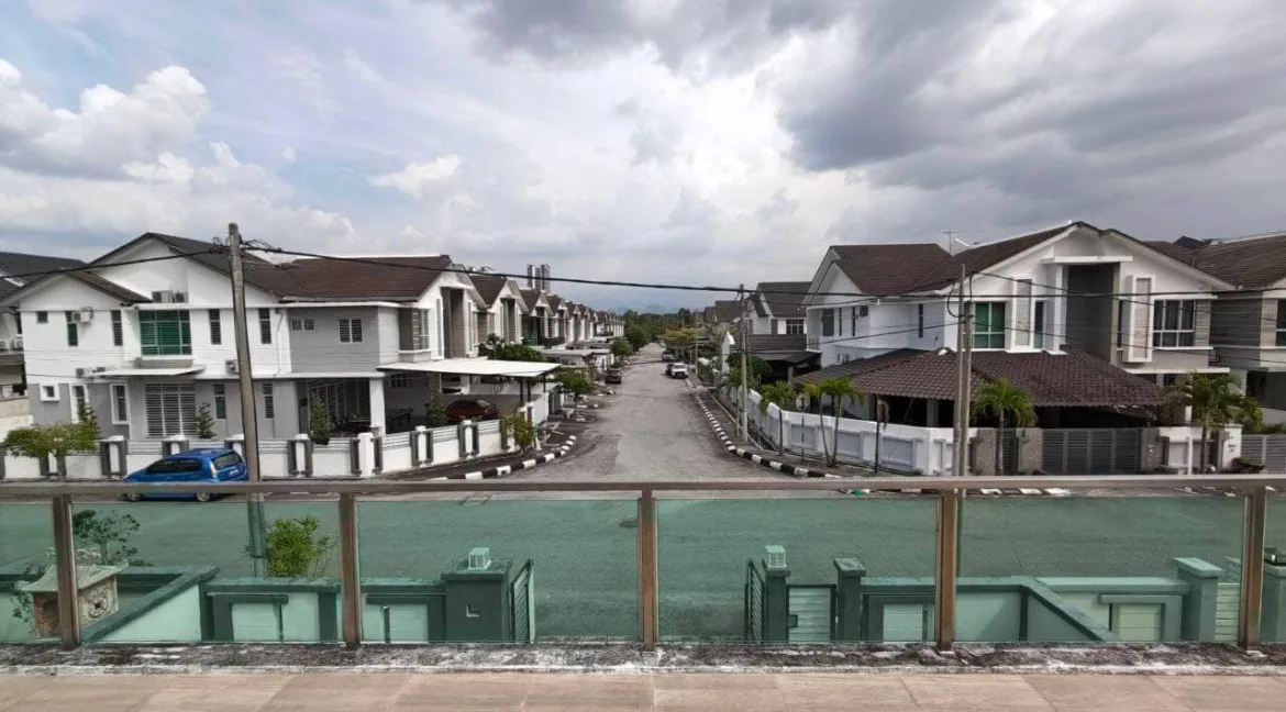 rumah-semi-d-dua-tingkat-untuk-dijual-di-meru-desa-park-ipoh-23