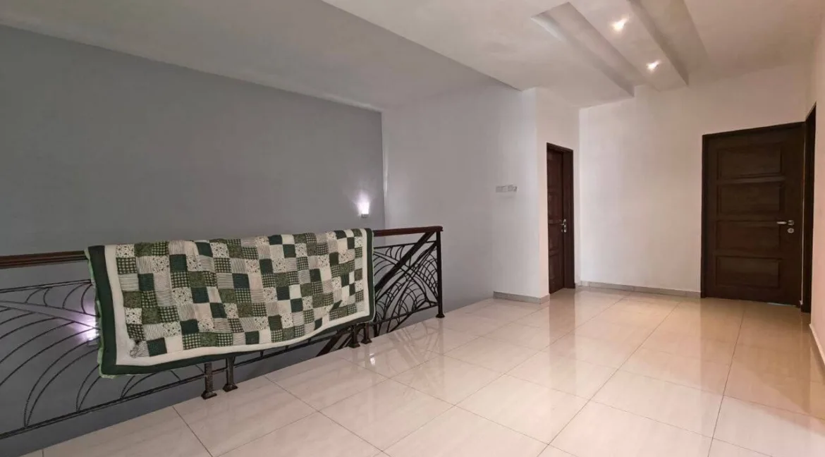 rumah-semi-d-dua-tingkat-untuk-dijual-di-meru-desa-park-ipoh-26