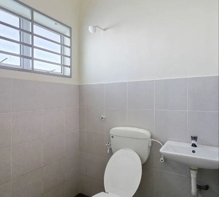 rumah-semi-d-setingkat-untuk-dijual-di-bandar-lagenda-teluk-intan-perak-lf-23