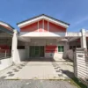 Rumah setingkat untuk dijual di Lakeville, Seri Iskandar, Perak