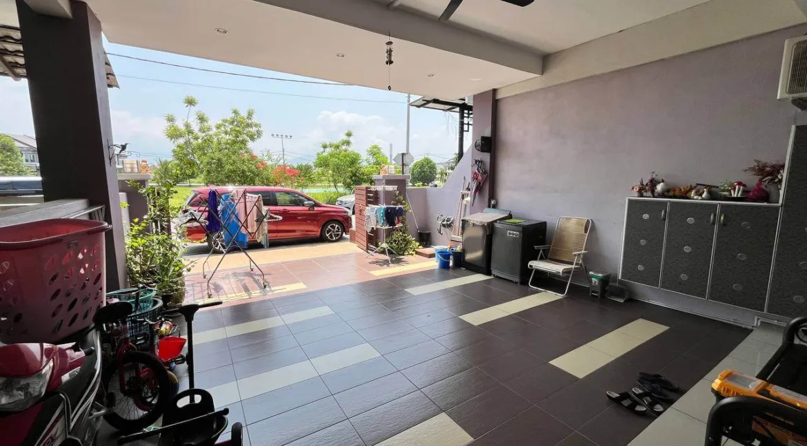 rumah-teres-dua-tingkat-untuk-dijual-di-taman-klebang-emas-chemor-23