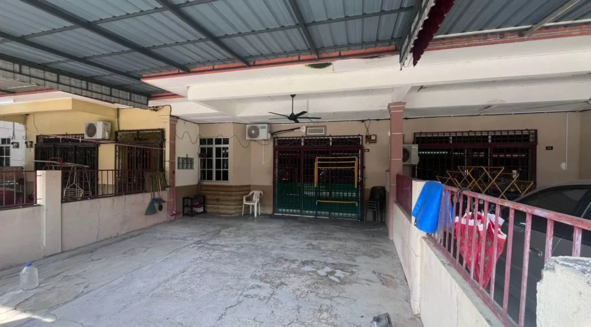 rumah-teres-dua-tingkat-untuk-dijual-di-taman-wangsa-jaya-tanjong-malim-04