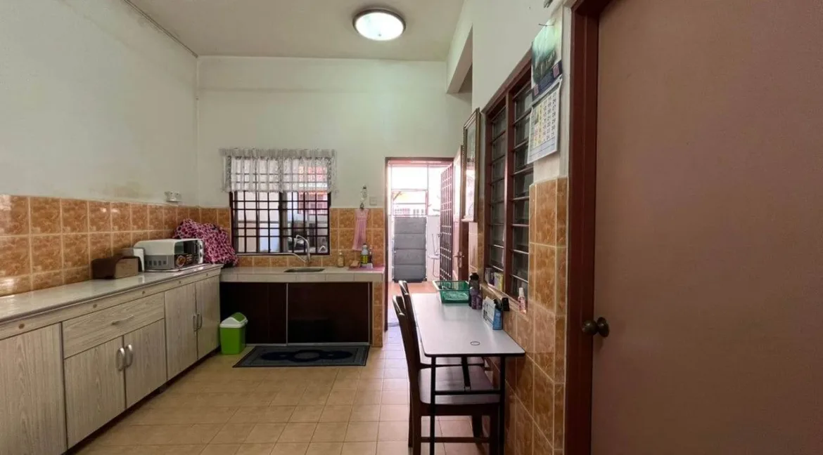 rumah-teres-dua-tingkat-untuk-dijual-di-taman-wangsa-jaya-tanjong-malim-10