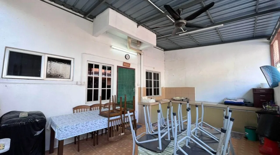 rumah-teres-dua-tingkat-untuk-dijual-di-taman-wangsa-jaya-tanjong-malim-18