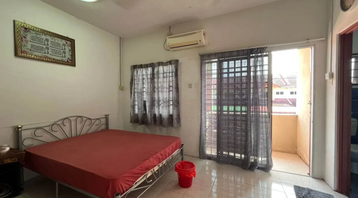 rumah-teres-dua-tingkat-untuk-dijual-di-taman-wangsa-jaya-tanjong-malim-24