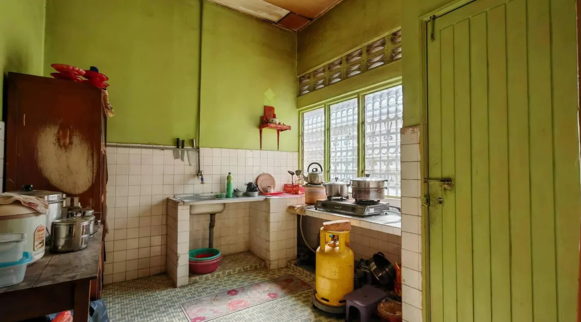 rumah-teres-setingkat-untuk-dijual-di-taman-wing-onn-ipoh-09