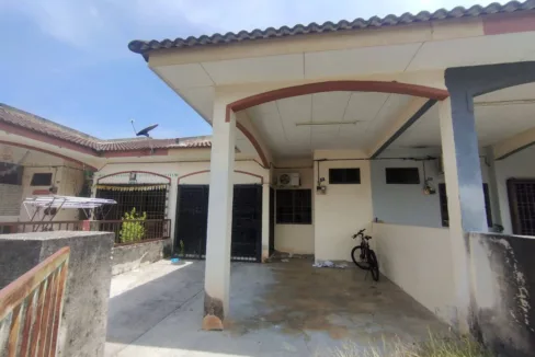 Rumah teres setingkat untuk dijual di Taman Bunga Raya Indah, Kuala Kangsar, Perak