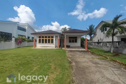 Rumah banglo satu tingkat untuk dijual di Taman Desa Bayu, Manjung, Perak