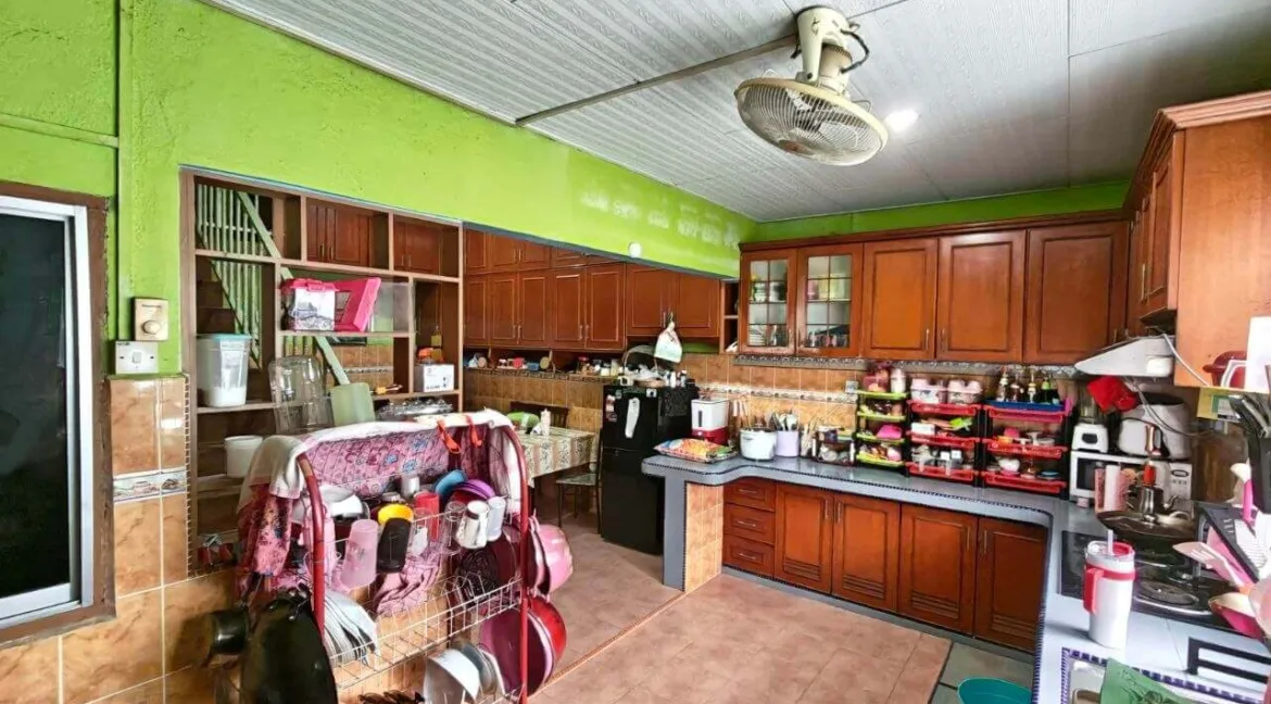 rumah-teres-1-tingkat-taman-fasa-1b-seri-manjung-10