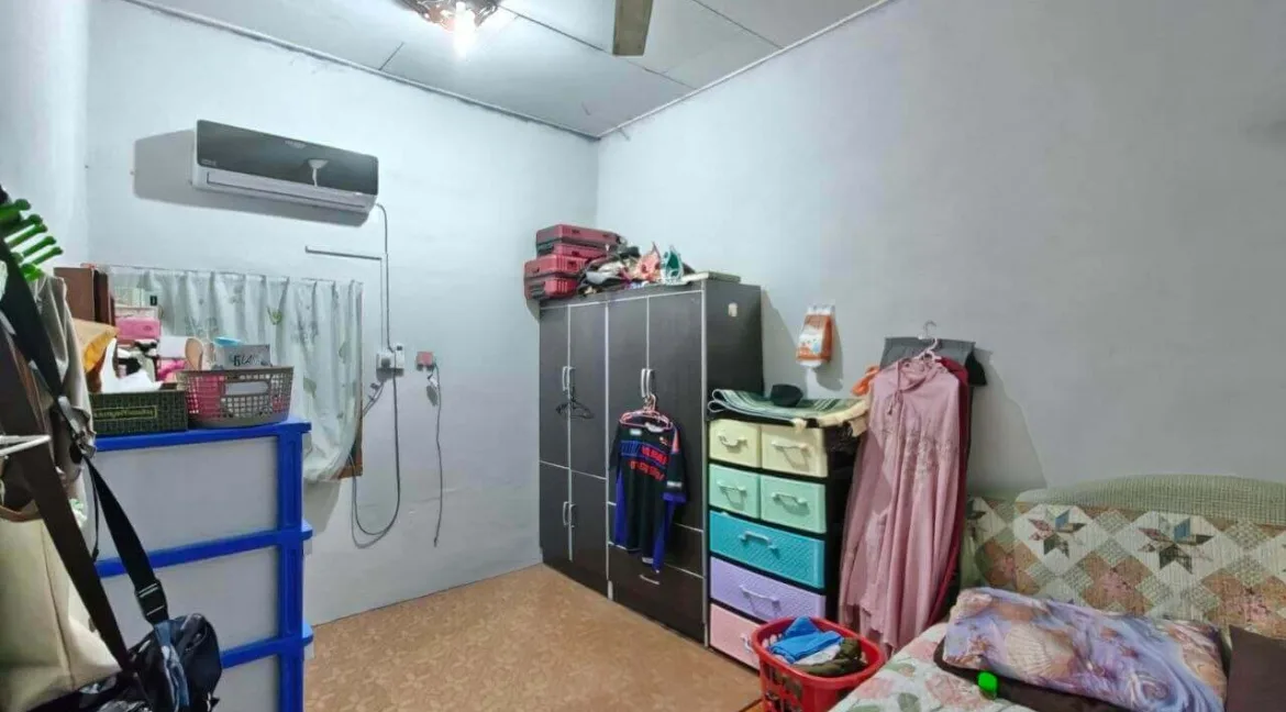 rumah-teres-1-tingkat-taman-fasa-1b-seri-manjung-19