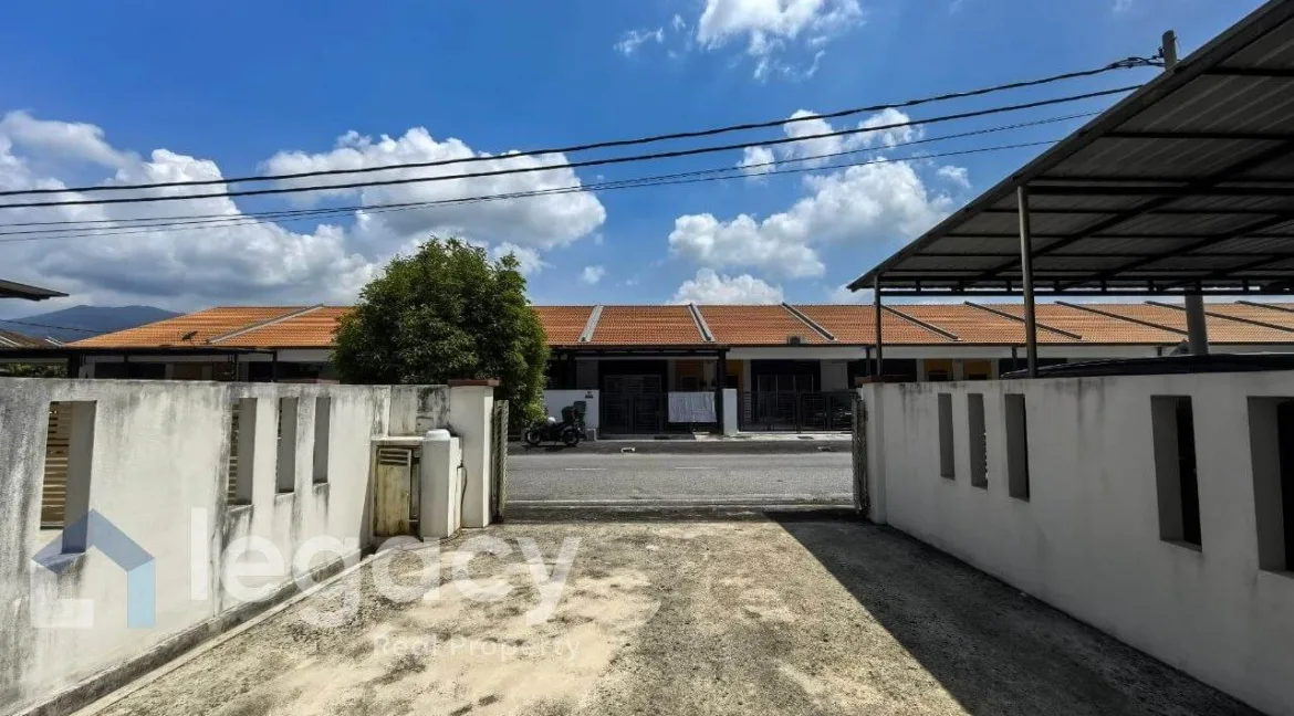rumah-teres-2-tingkat-untuk-dijual-di-taman-klebang-putra-ipoh-03