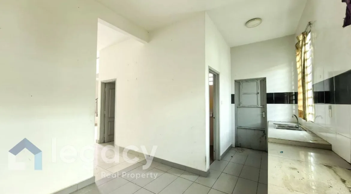 rumah-teres-2-tingkat-untuk-dijual-di-taman-klebang-putra-ipoh-07